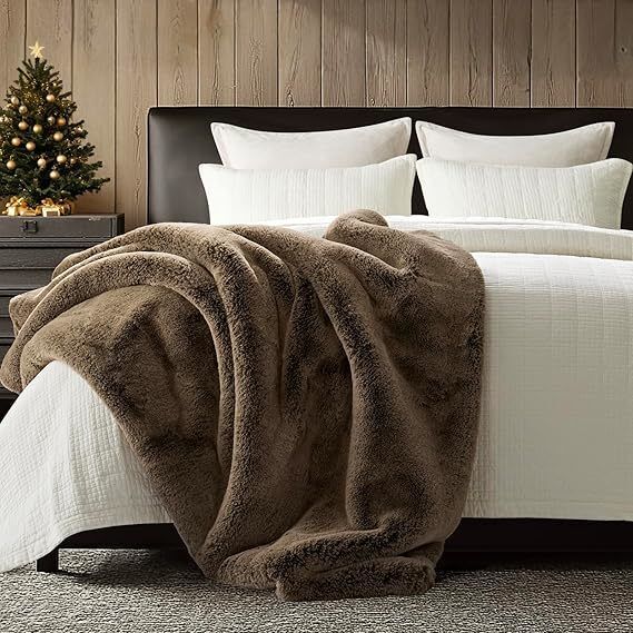 Hochwertige Kunstfell-Kaninchenfell-Decke -- Weiche Wärme, geeignet für Schlafzimmer, Sofa, Büro und Camping