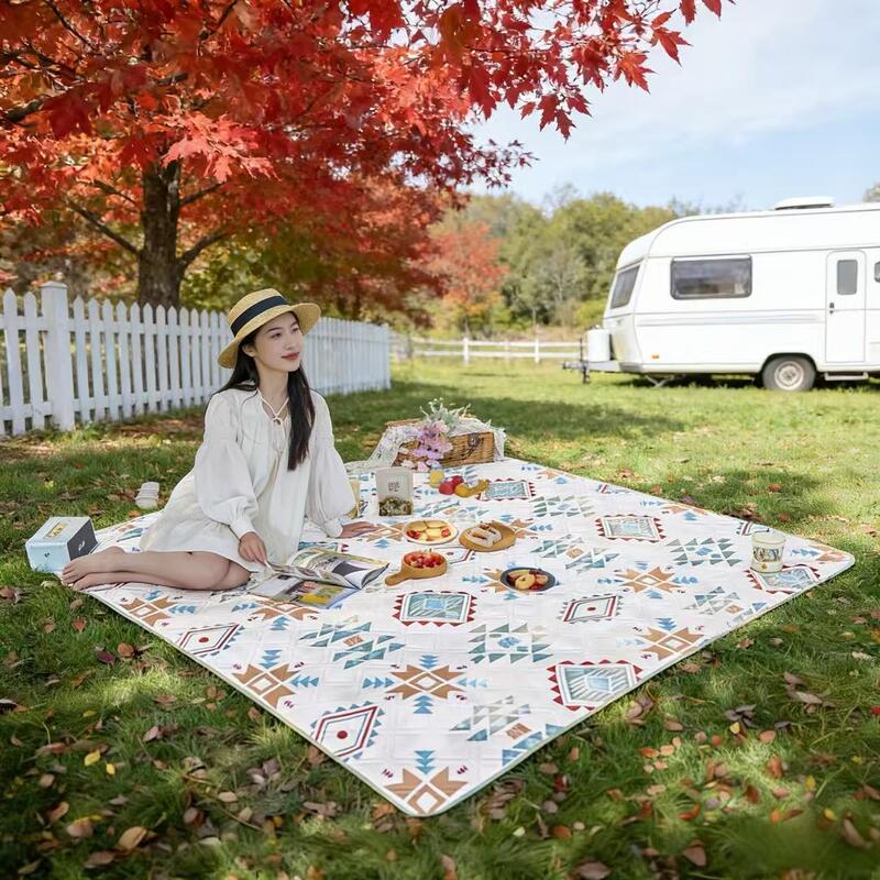 Extra Thick Waterproof Picnic Mat - Portable Moisture-Proof Camping Ground Sheet For Outdoor Lawn